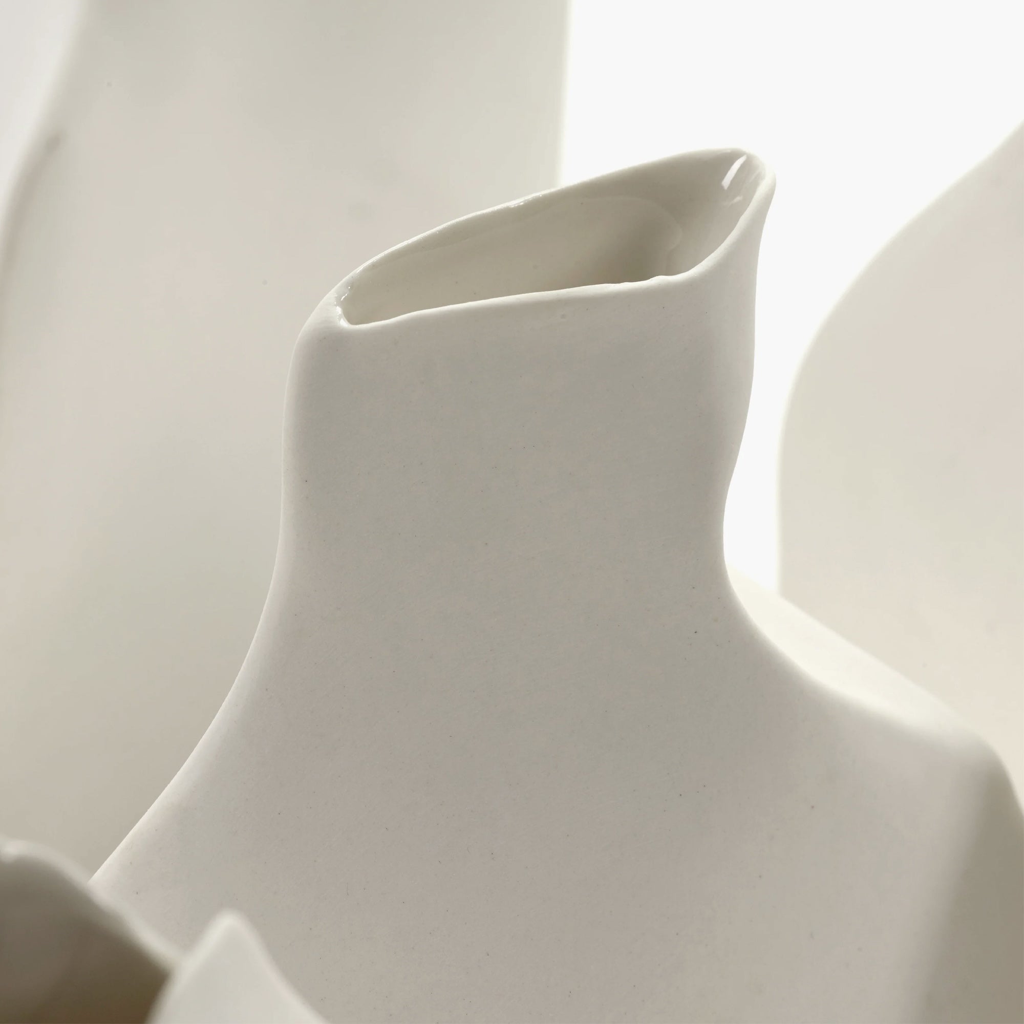 SERAX Vase N°5 White H9.5cm / Living Talk Decor リビングトークデコール